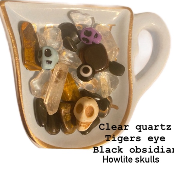 - Trio herbal blends spell kit. Herb blends + crystals chips 🪬protect attract🌀 - Picture 6 of 7